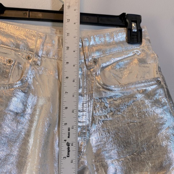 Zara Metallic Jeans NWOT Womens US 2 Silver The Boy Boy Fit Painted Blogger Fave - Picture 13 of 16